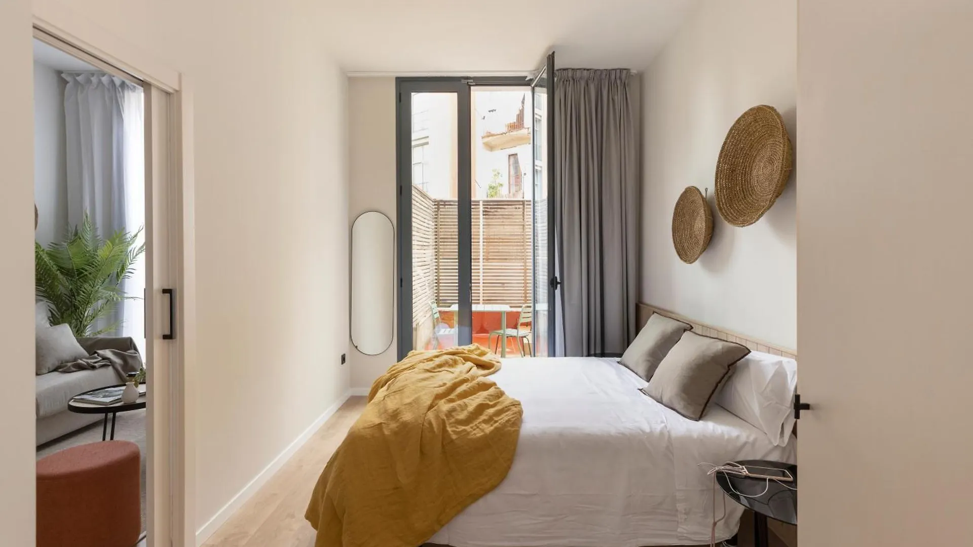 Libere Barcelona Sant Antoni Aparthotel