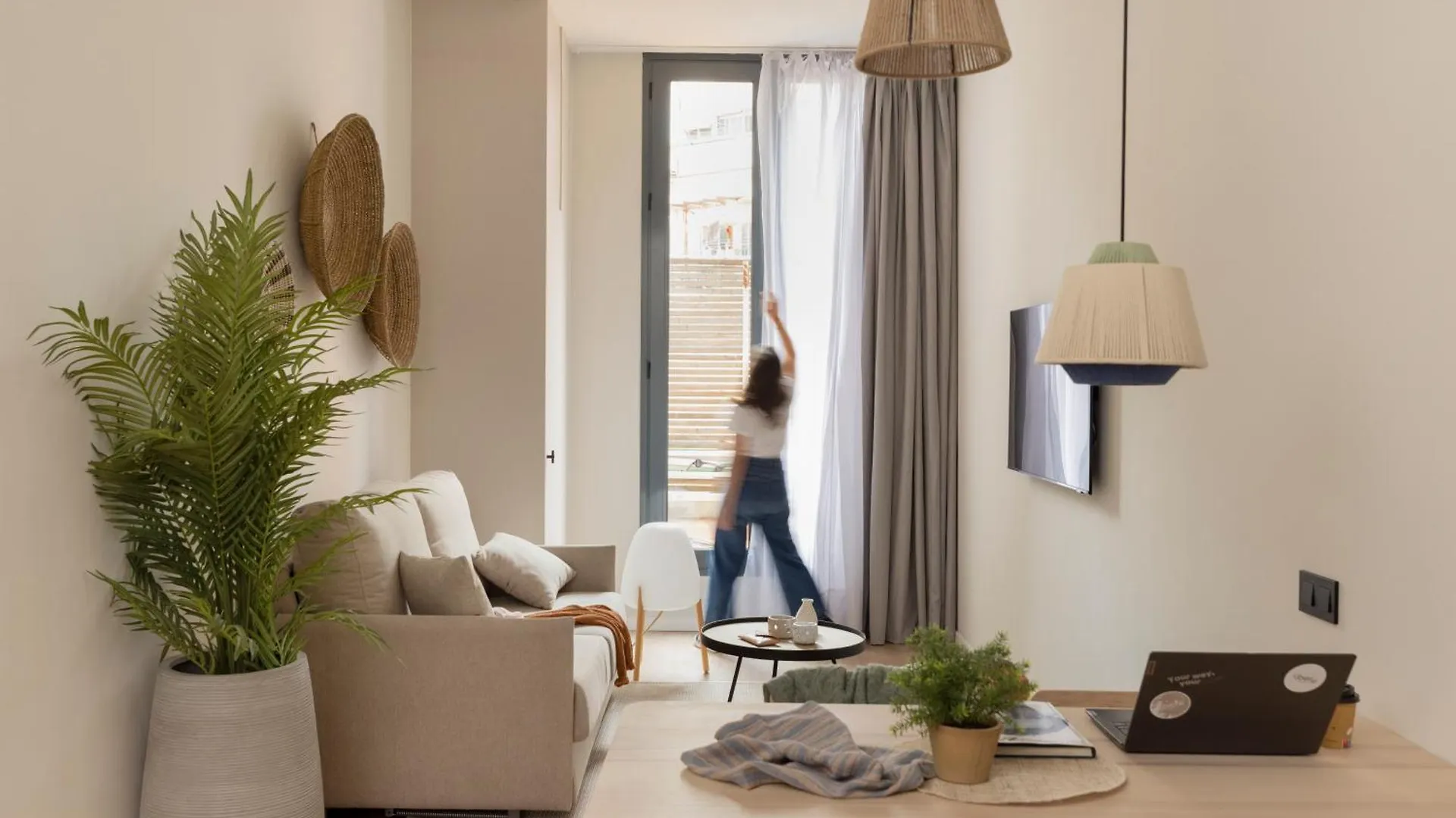 Libere Barcelona Sant Antoni Aparthotel Spain
