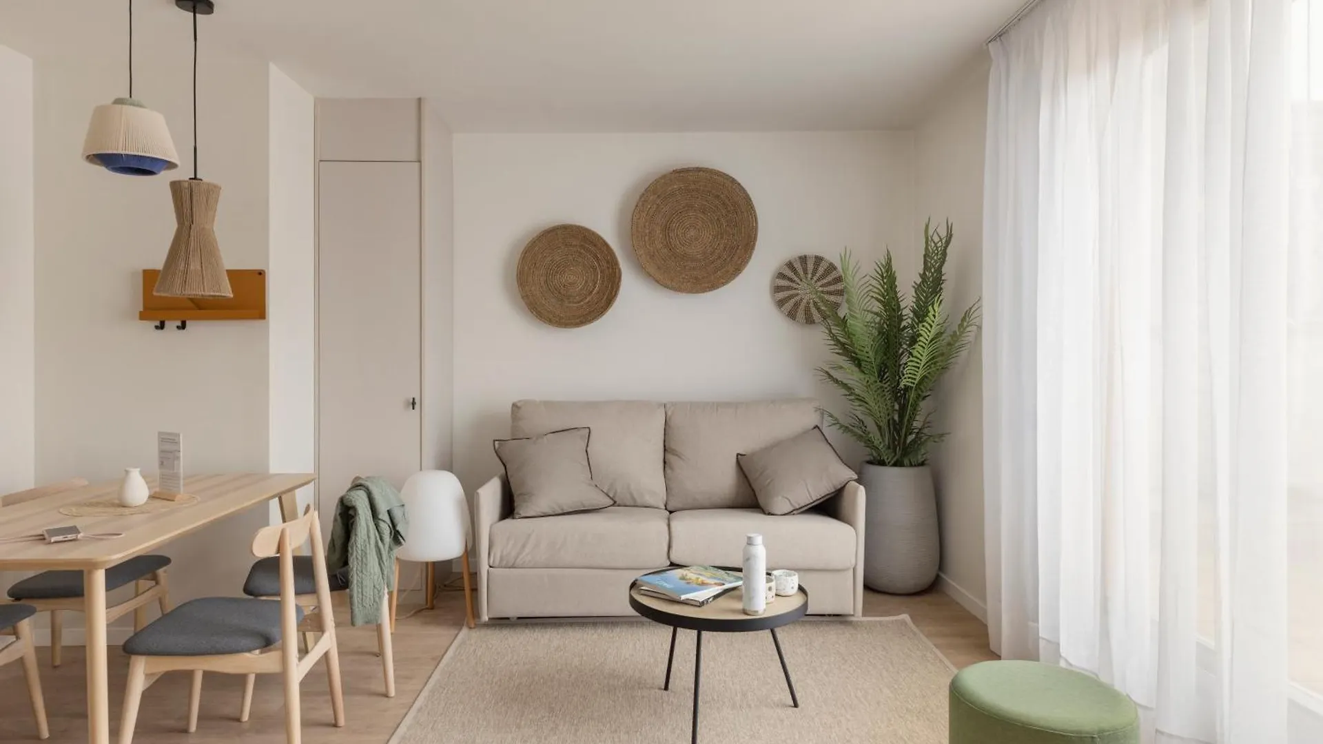 Libere Barcelona Sant Antoni Aparthotel